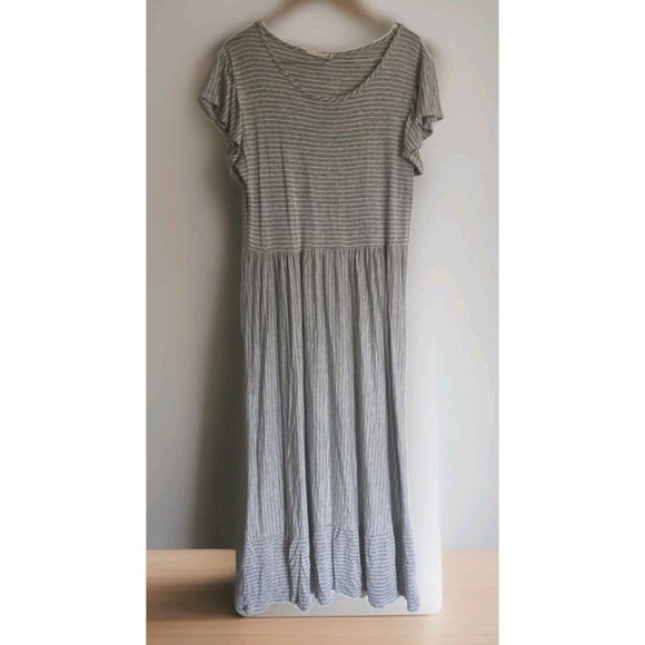 Forever Rose Gray & White Striped Babydoll Dress Ruffle Detail Womens XL Modest - Picture 1 of 8